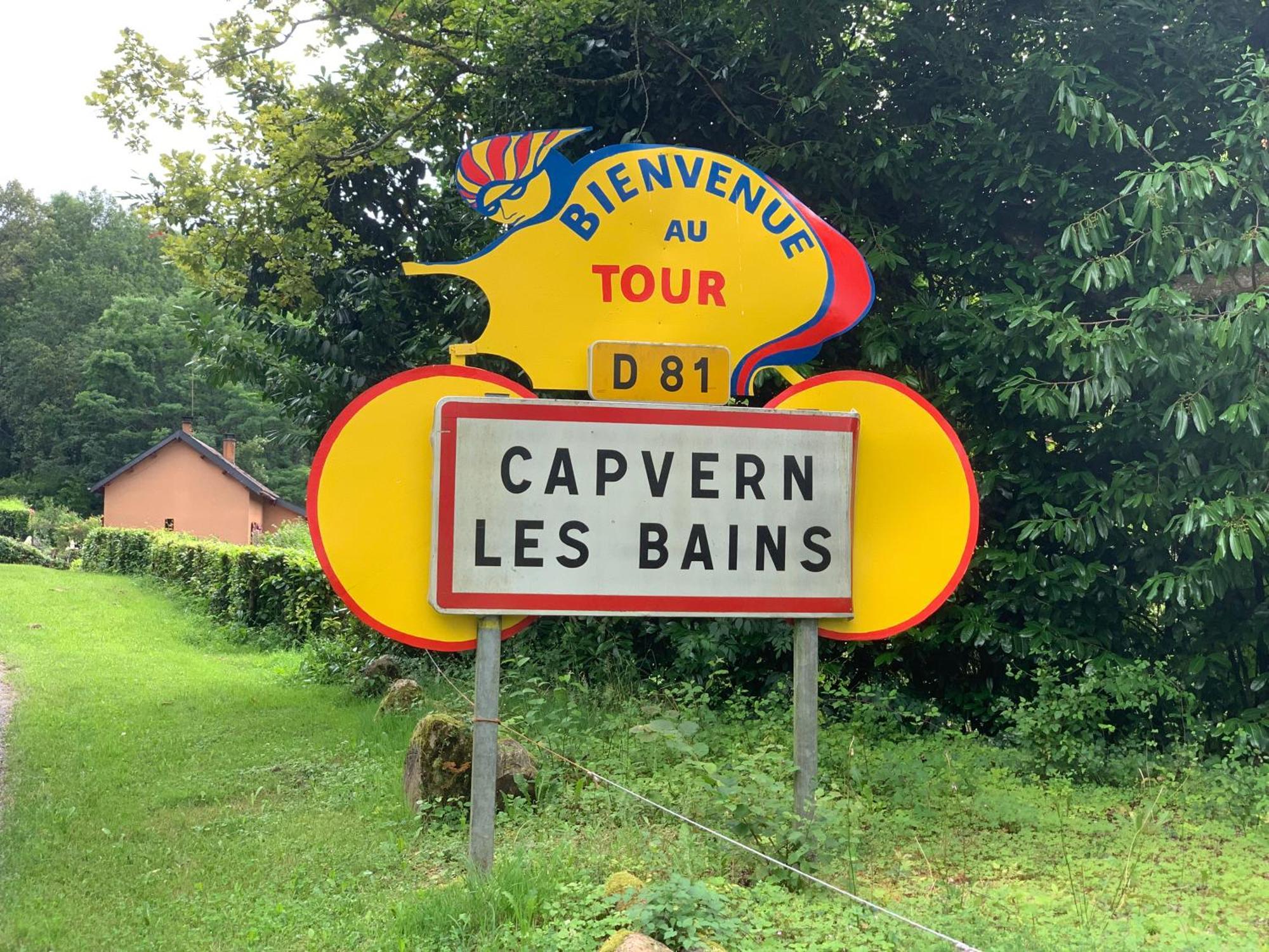 Appartement spacieux dans immeuble atypique classé 4 étoiles à côté des Thermes de Capvern-Les-Bains Esterno foto